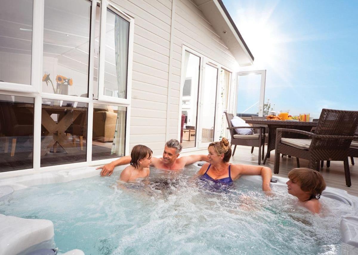 Piran Meadows Resort 뉴키 외부 사진