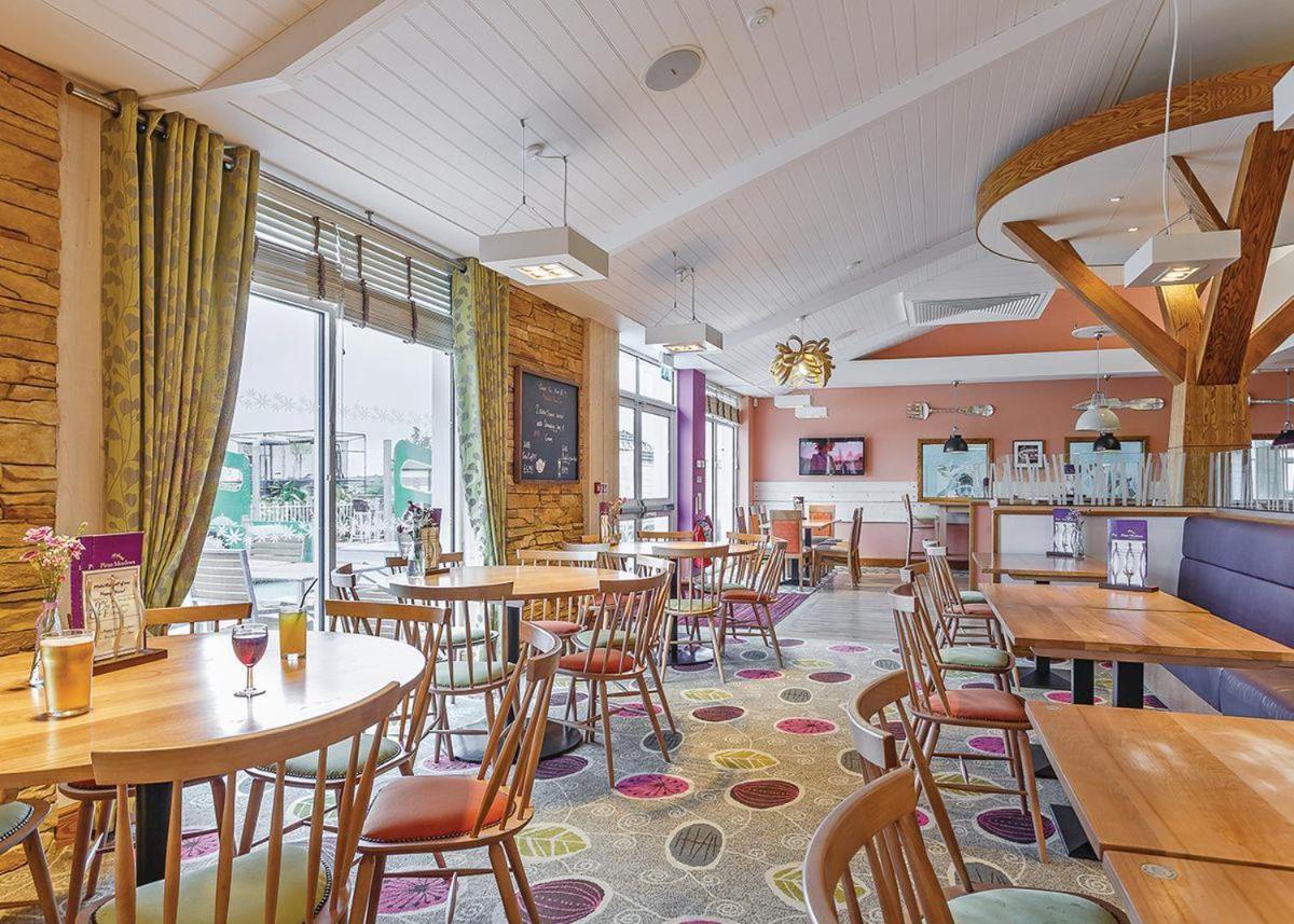 Piran Meadows Resort 뉴키 외부 사진